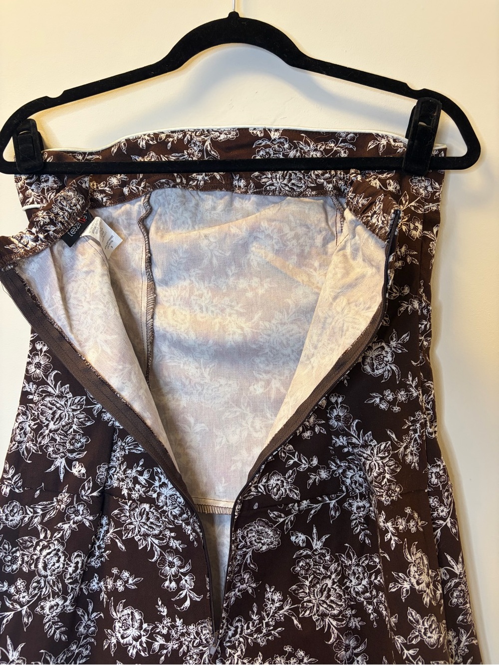 YK2 Teeze Me Floral Strapless Dress in Chocolate Brown & White Juniors Size 9 - Picture 4 of 8